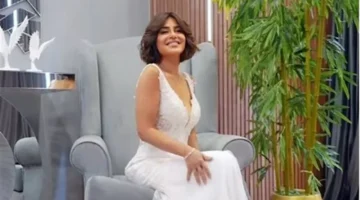 بفستان زفاف.. منة فضالي تثير الجدل حول حقيقة زواجها في أحدث ظهور لها